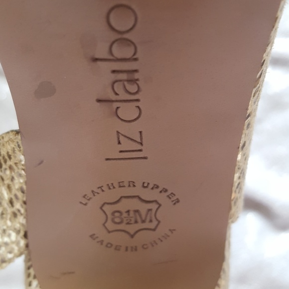 GOLD mid height heels. Liz Claiborne. - Picture 7 of 7